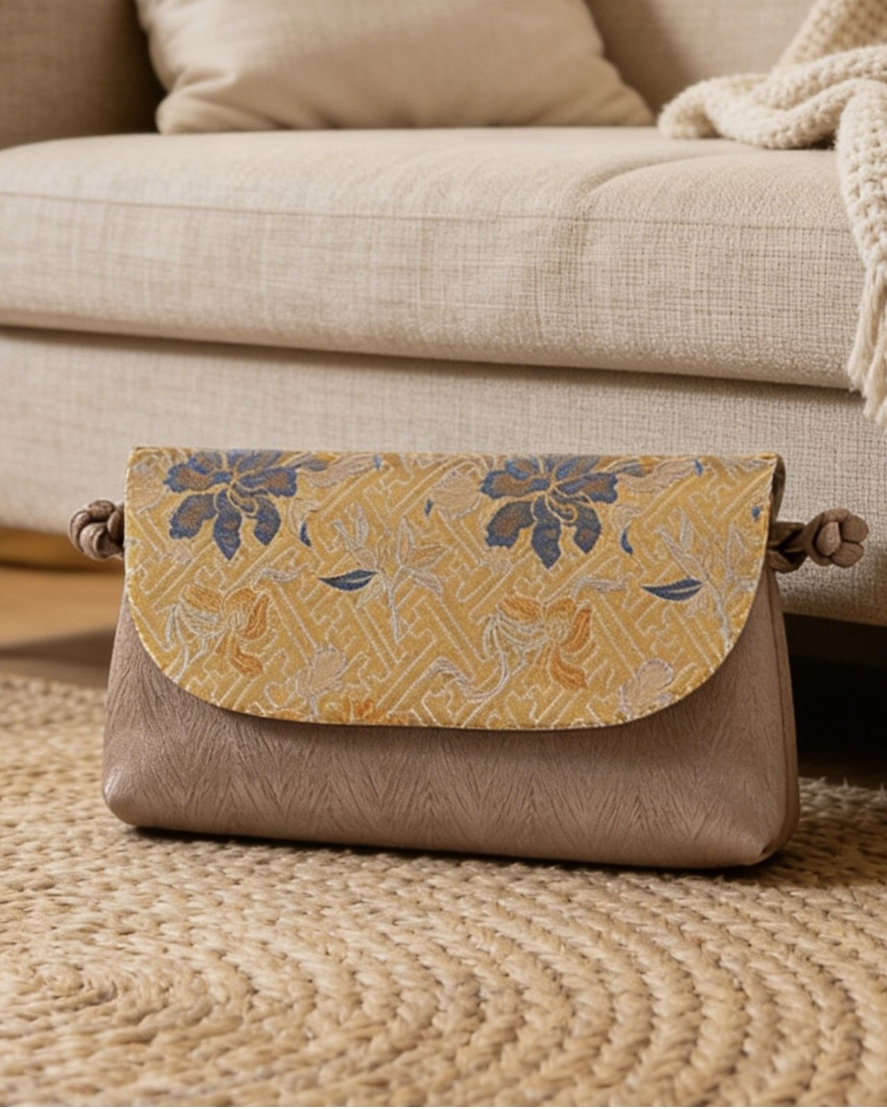 Feelits Hand - Embroidered Mulberry Silk Clutch & Crossbody Bag - FEELITS