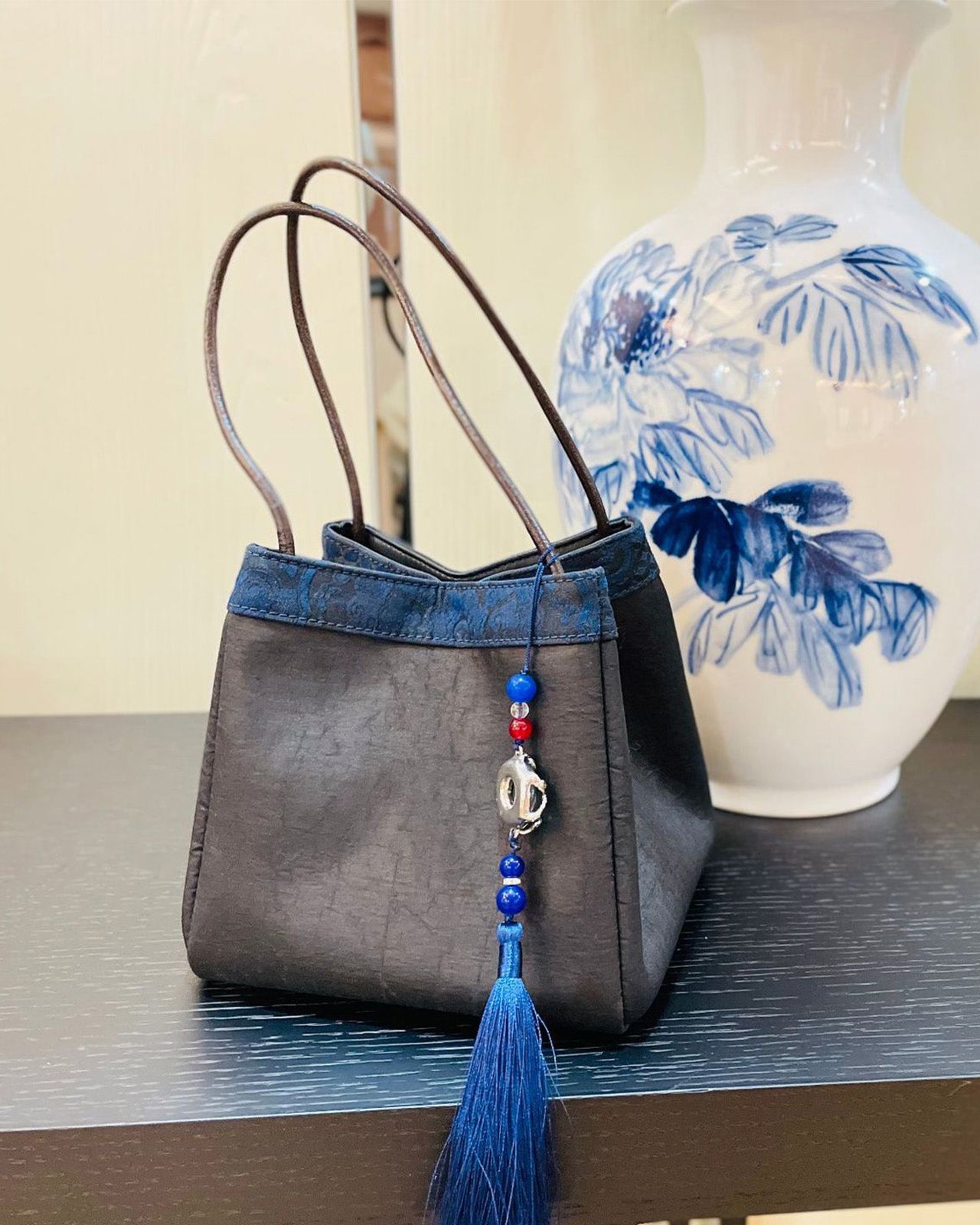 Feelits Luxury Gambiered Canton Silk (Xiangyunsha) Top - Handle Cube Bag - FEELITS