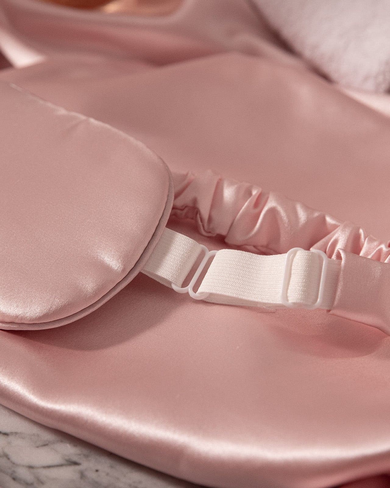 FEELITS SM01 22-Momme Mulberry Silk Sleep Eye Mask – Padma Pink, Adjustable & Light-Blocking - FEELITS