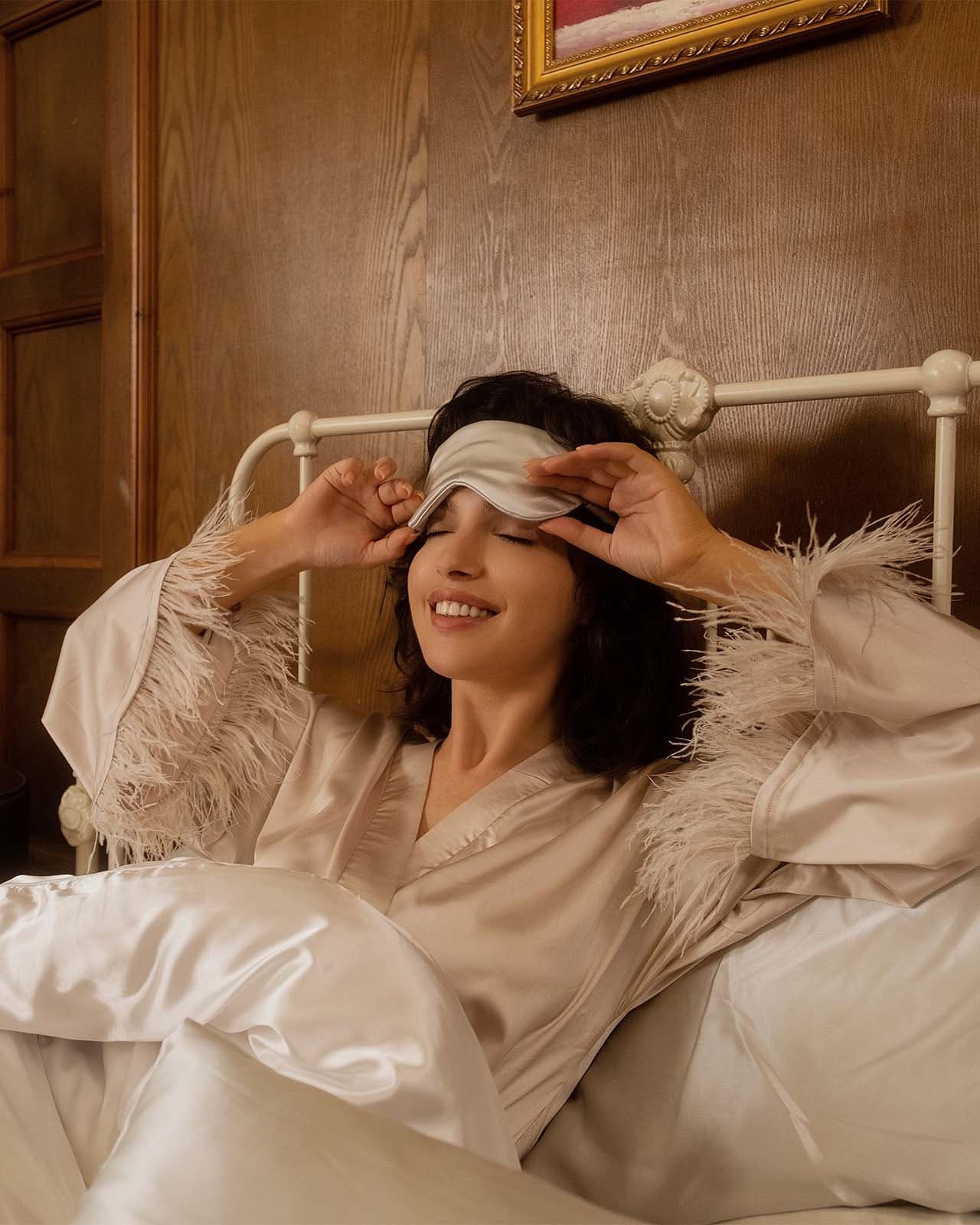 FEELITS SM01 22-Momme Mulberry Silk Sleep Eye Mask – Silver Grey, Adjustable & Light-Blocking - FEELITS