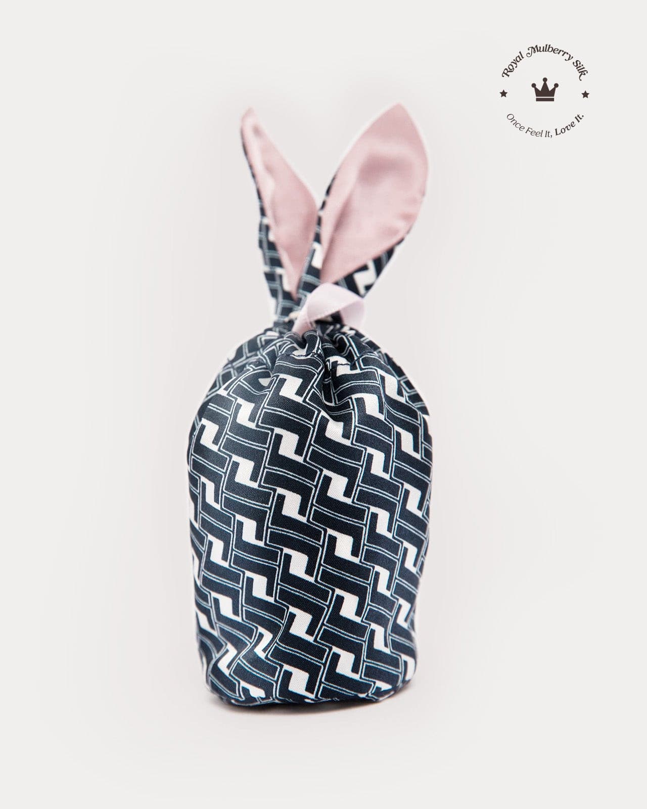 jewelry pouch jewelry travel pouch drawstring jewelry pouch pouches for jewelry mini pouch Feelits silk mini pouch  Feelits silk mini bunny pouch  mulberry silk mini pouch  lipstick pouch Feelits Royal Mulberry Silk Perfect Gift