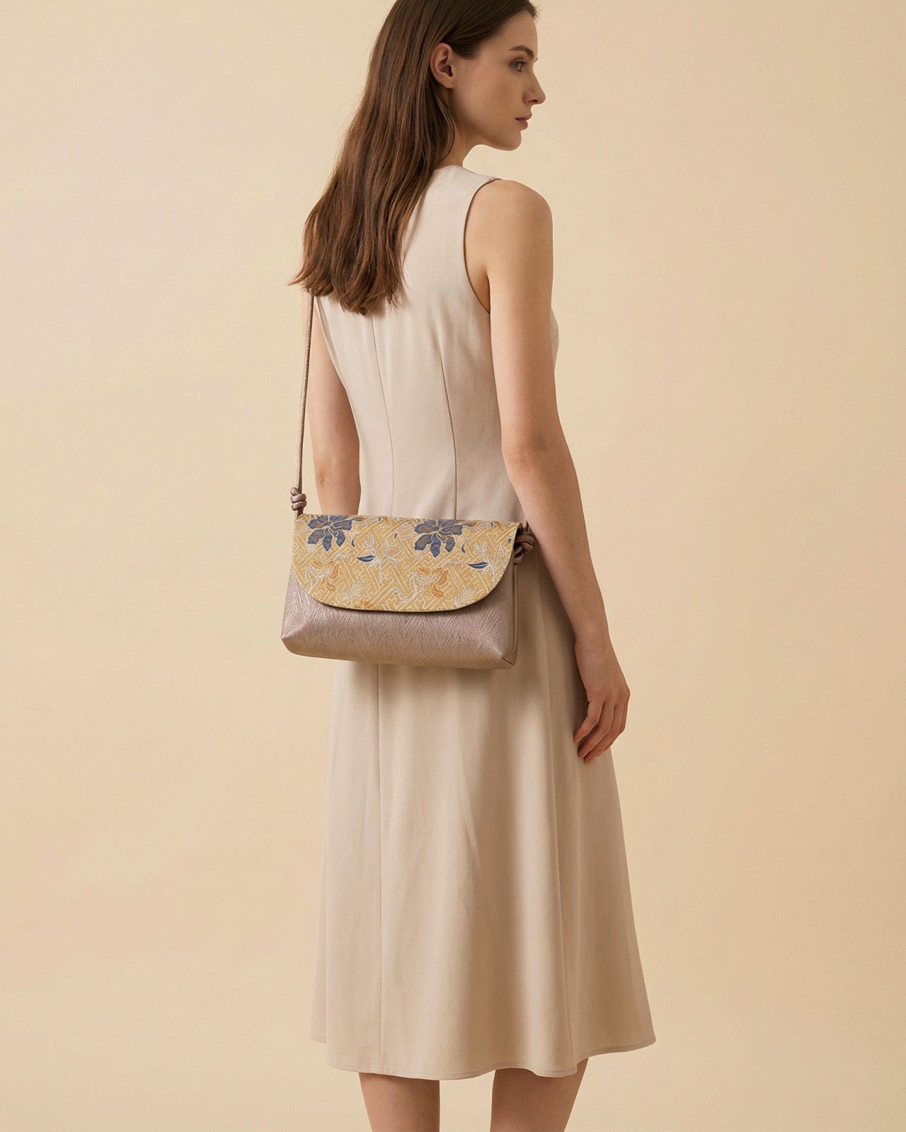 Feelits Hand - Embroidered Mulberry Silk Clutch & Crossbody Bag - FEELITS