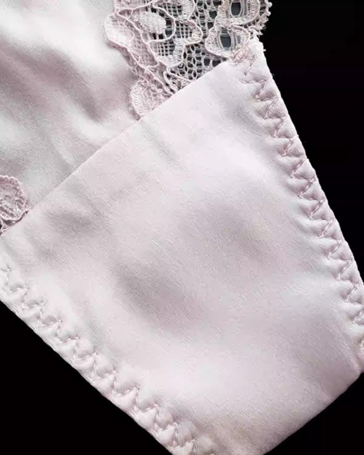 FEELITS Luxury Silk Lace Thong for Women – Low - Rise Seamless Lingerie, Mulberry Silk, Elegant & Sexy Underwear - FEELITS