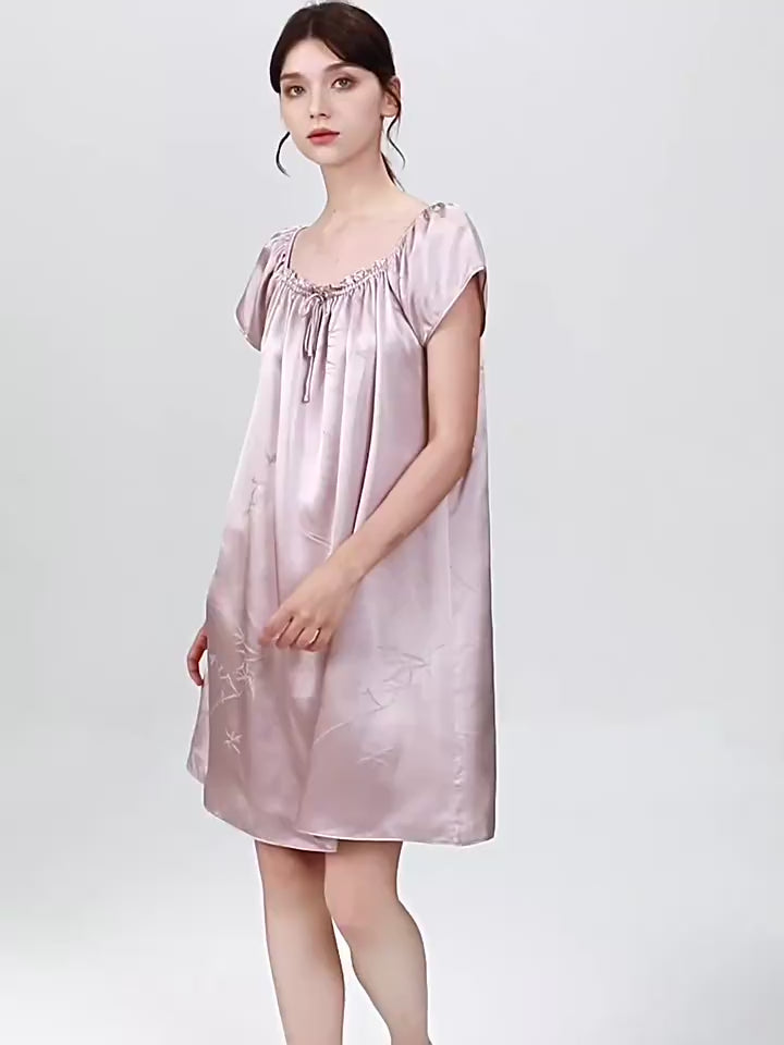FEELITS PA22 Kurzes Maulbeerseiden-Nachthemd – 19 Momme Naturdruck Schlafkleid