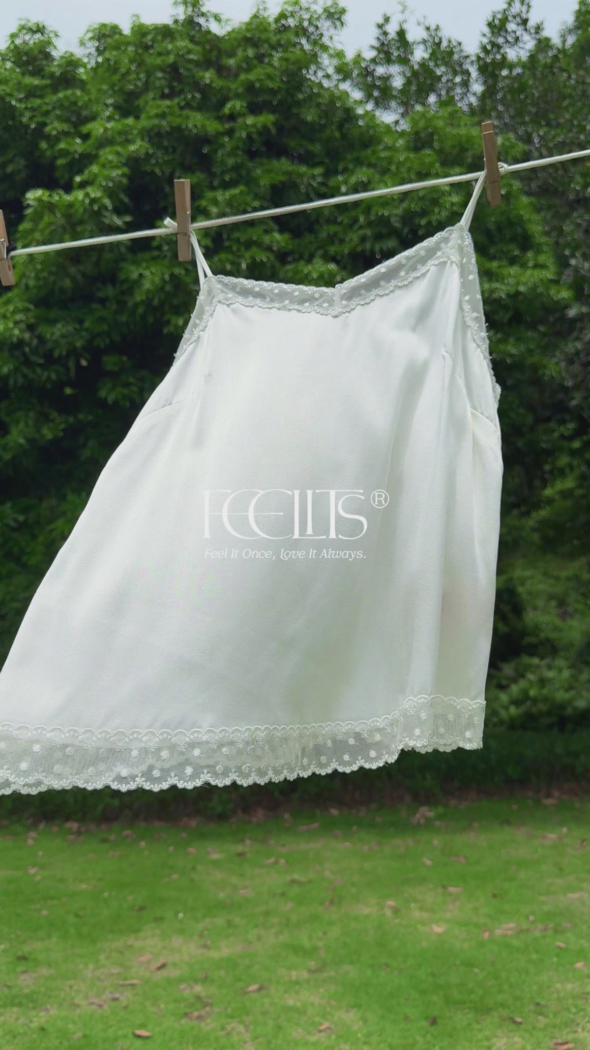 FEELITS TK10 22 Momme Mulberry Silk Crop Cami – Lace V-Neck Tank with Adjustable Spaghetti Straps - FEELITS