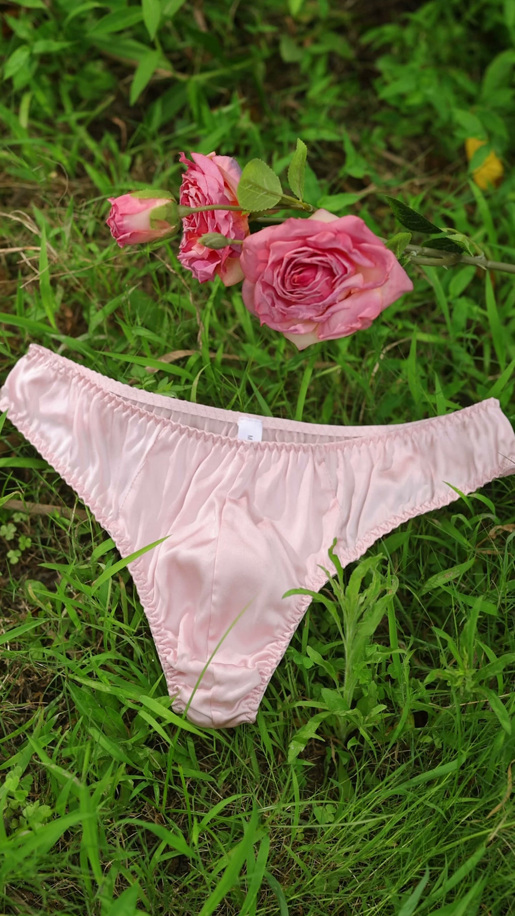 THM02 men's silk T-back thong in breathable 100% mulberry silk | FEELITS