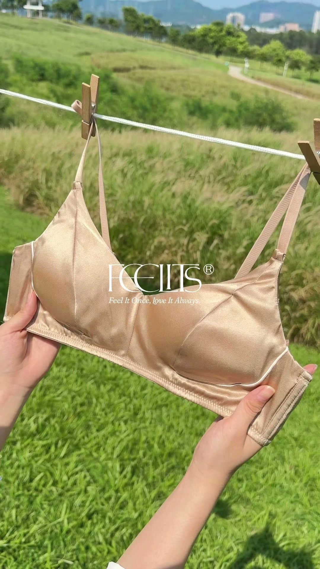 FEELITS BRA14 22 Momme Mulberry Silk Lace Bralette - Wire-Free Side Support